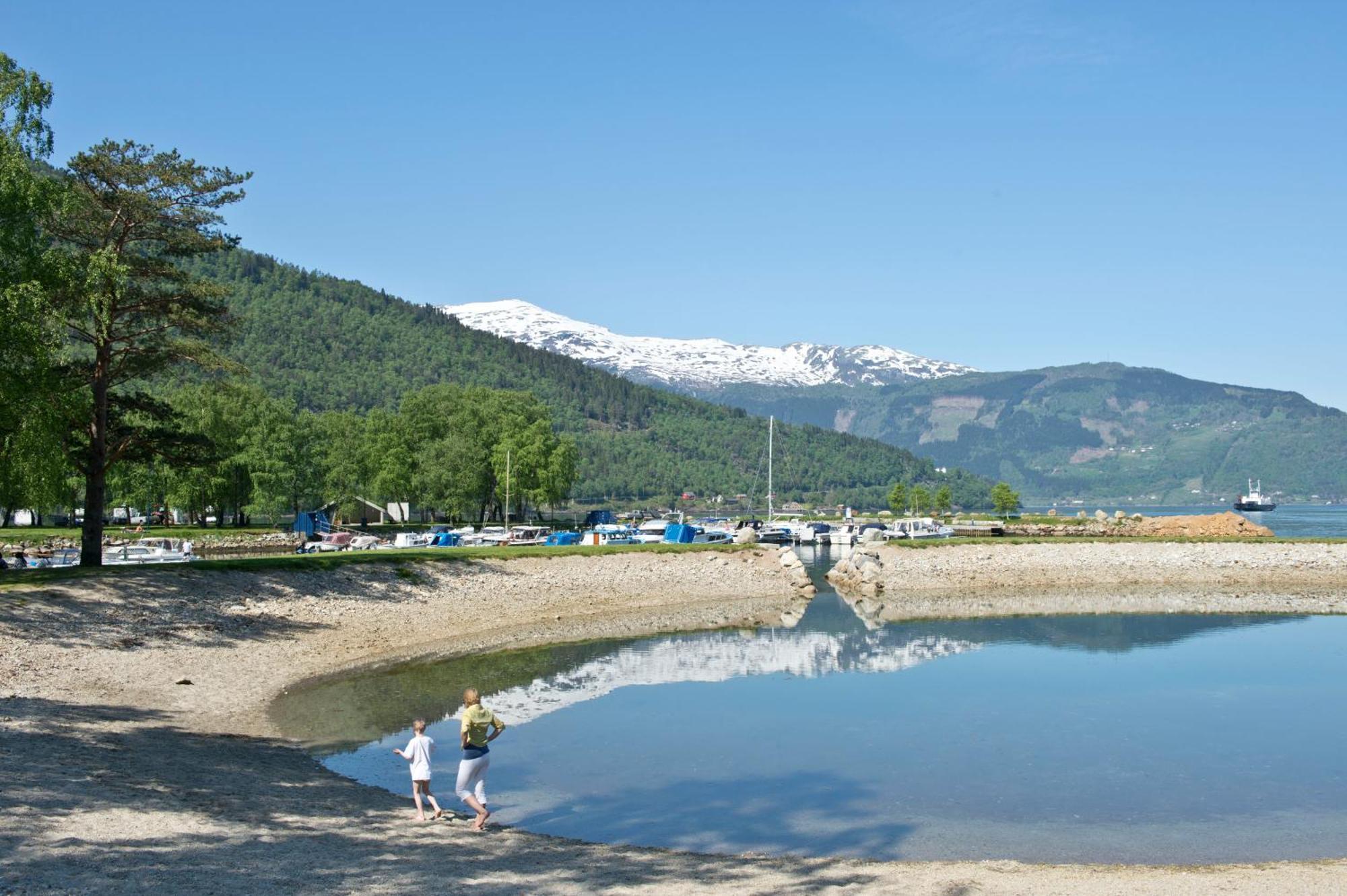 Hotel Kinsarvik Camping Extérieur photo